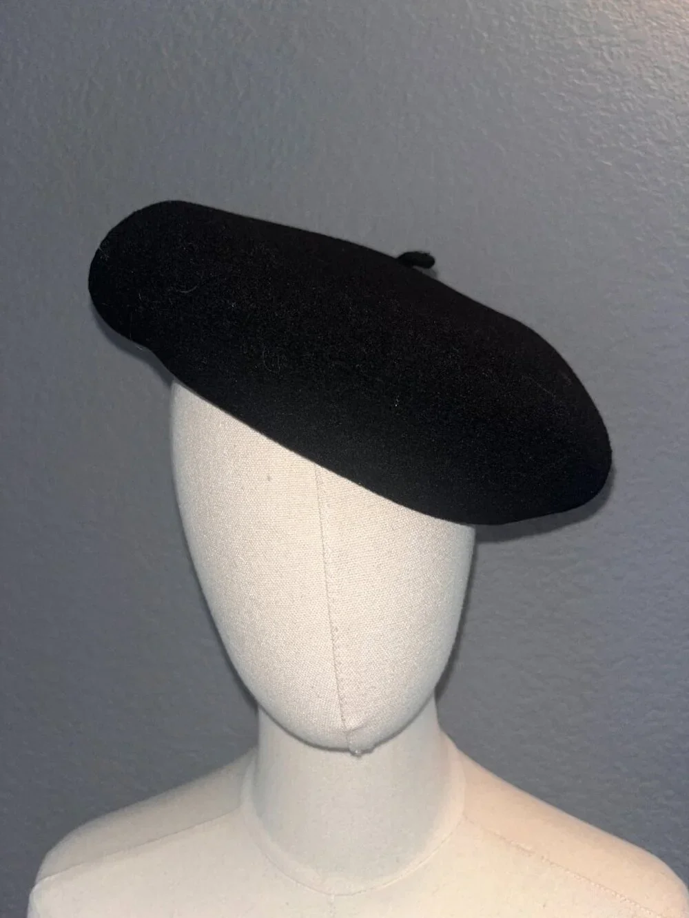Hermès Bonnie Beret Black 100% Merino Wool Clou de Sel Hat New with Tags Size 58